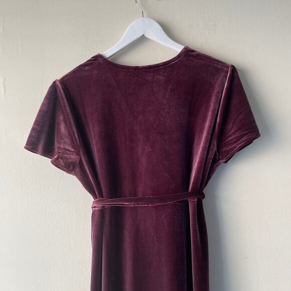 GAP Maternity Burgundy Wrap Top Velvet Maternity Dress w Fabric Belt - L (NWT) - Picture 5 of 10